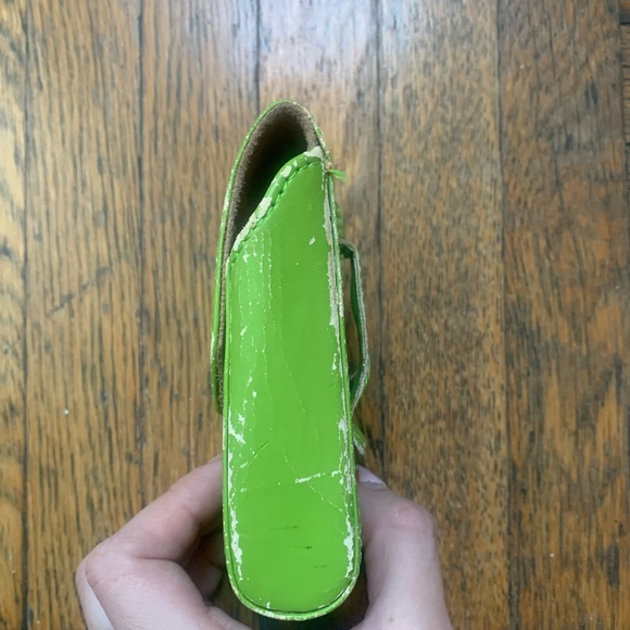 Promaster green leather camera case - Picture 4 of 5